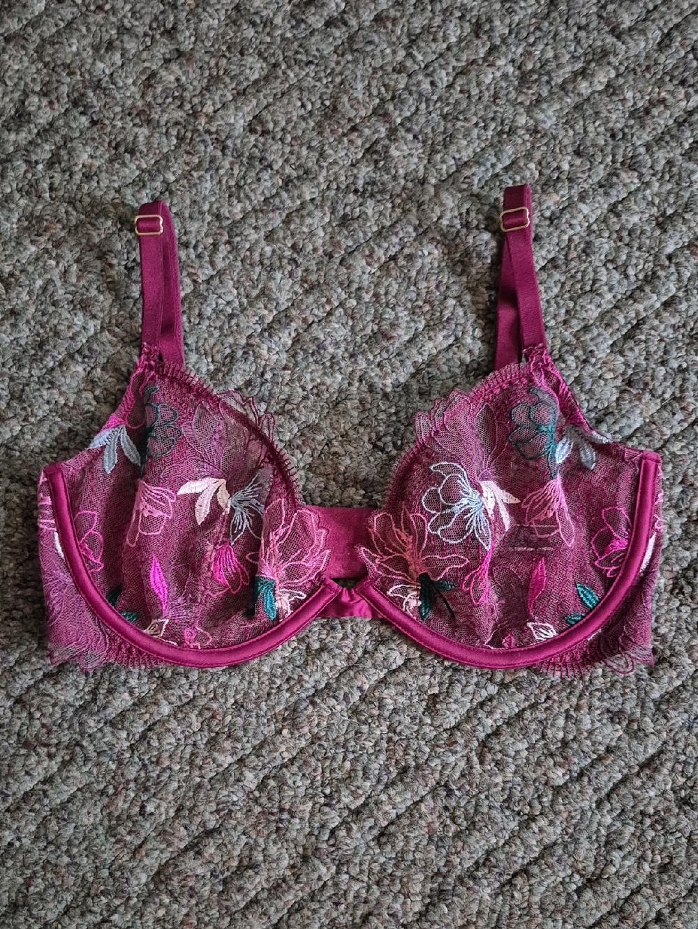 Victoria's Secret Very Sexy Unlined Embroidered Bra 32DD